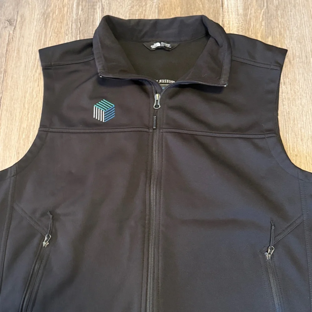 The North Face Black Men's Softshell Vest with Embroidered Logo